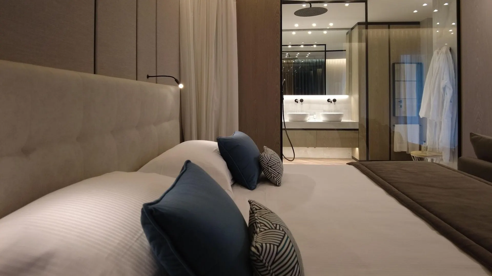 Hotel Lungomare Riccione 4*,