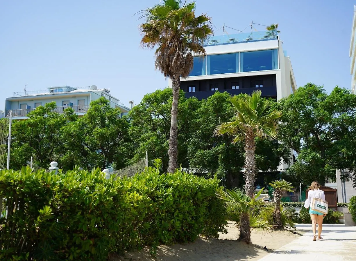 Hotel Lungomare Riccione 4*,  Itálie