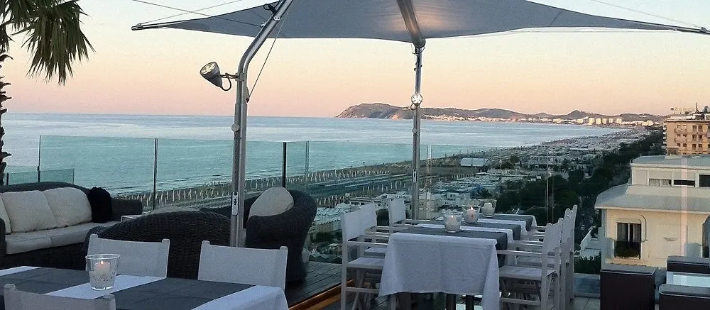 Hotel Lungomare Riccione
