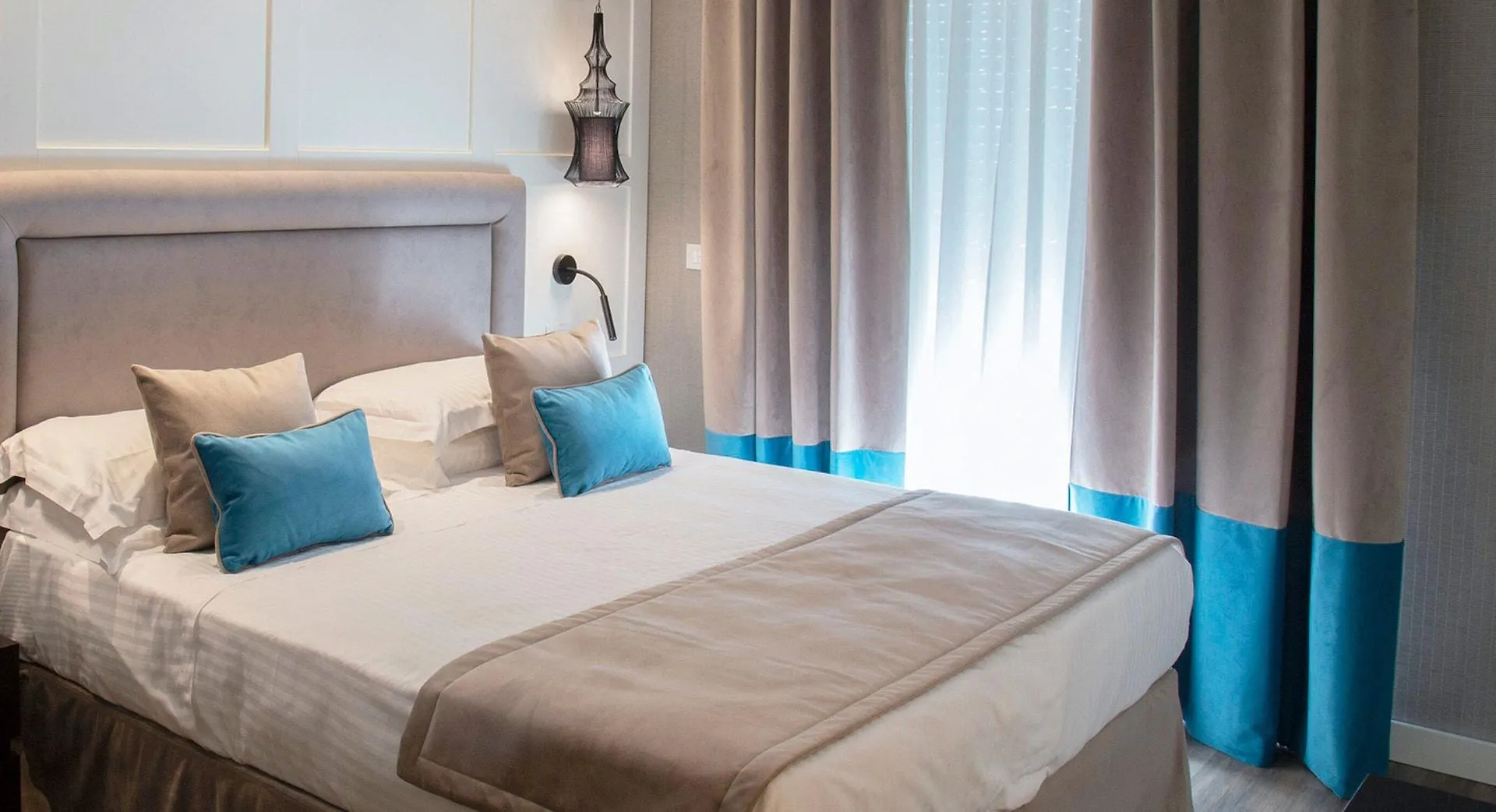 Hotel Lungomare Riccione 4*,  Italia